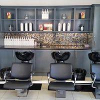 KOMB Professional Hairdressing   image 5