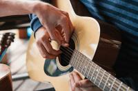 Guitar Lesson Dublin image 3